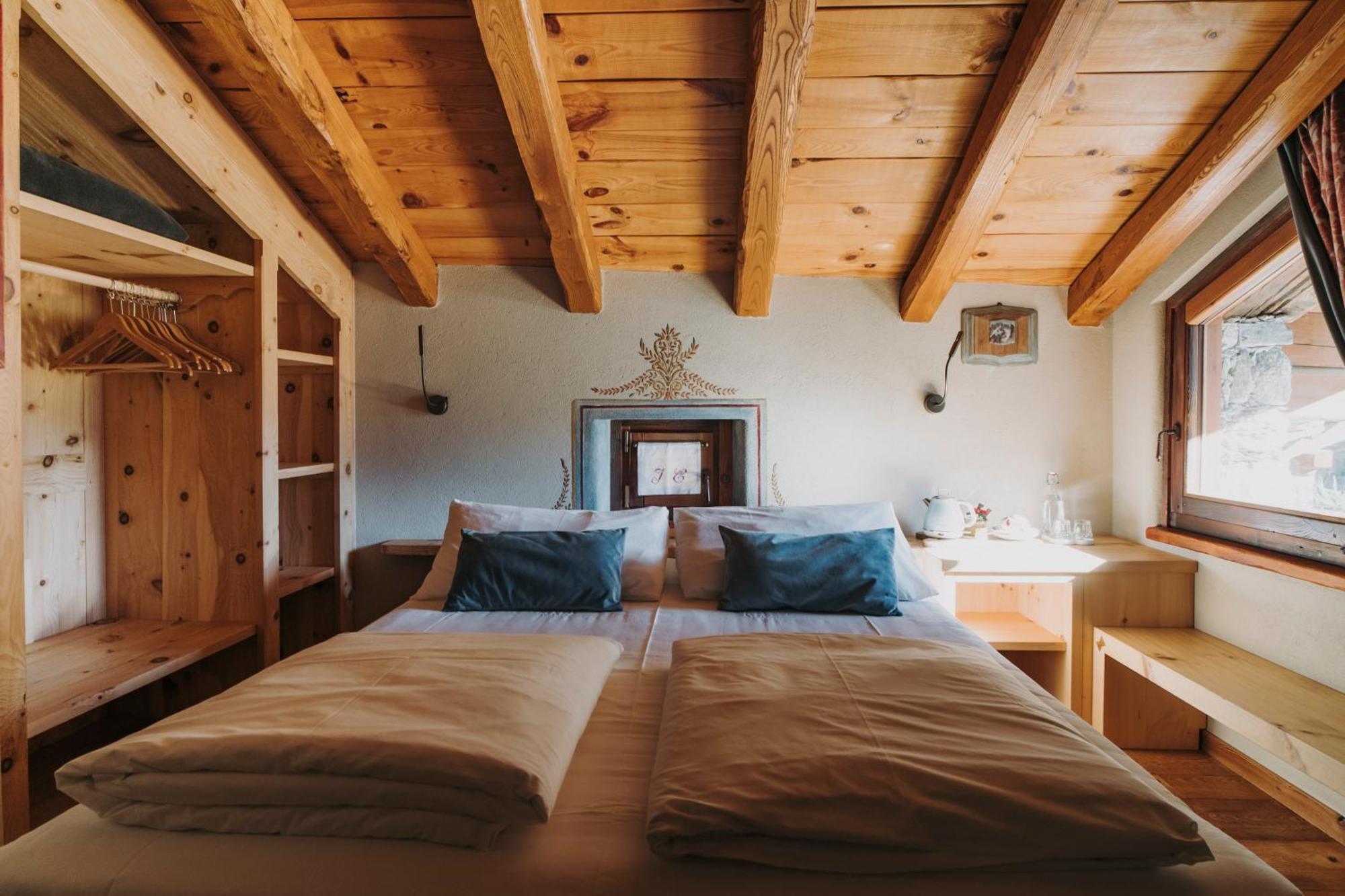 Au Coeur Du Village Chambres D'Hotes & Spa Arnad Ngoại thất bức ảnh